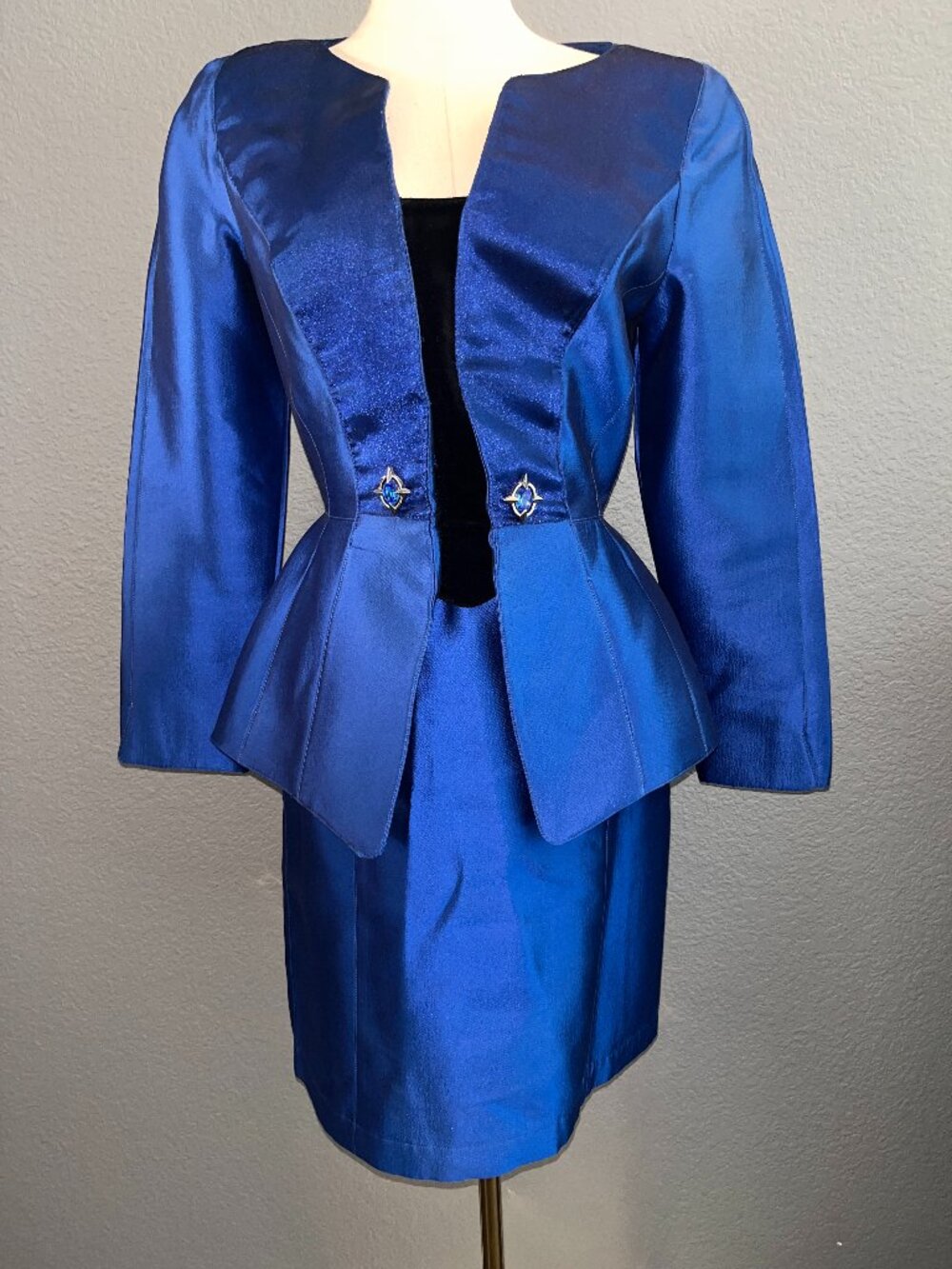 VINTAGE 90'S THIERRY MUGLER PARIS MADE IN FRANCE WOOL/SILK PEPLUM SUIT - EU 36